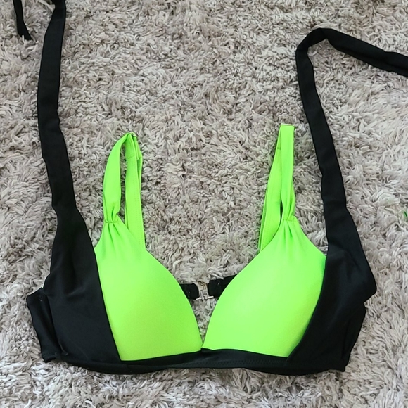 Bikini Top - Picture 2 of 2